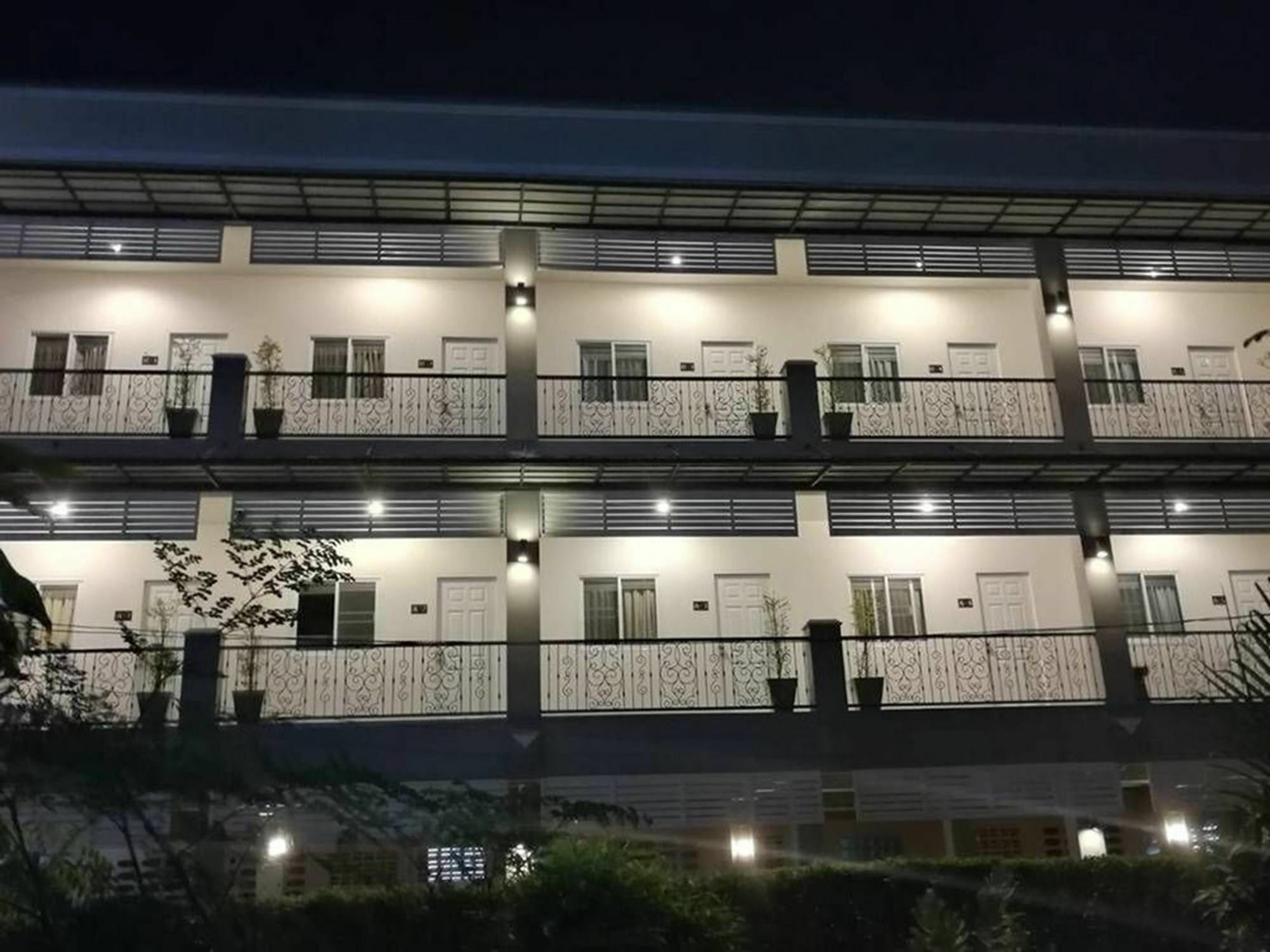 The Loft Room Ubon Ubon Ratchathani Exterior photo